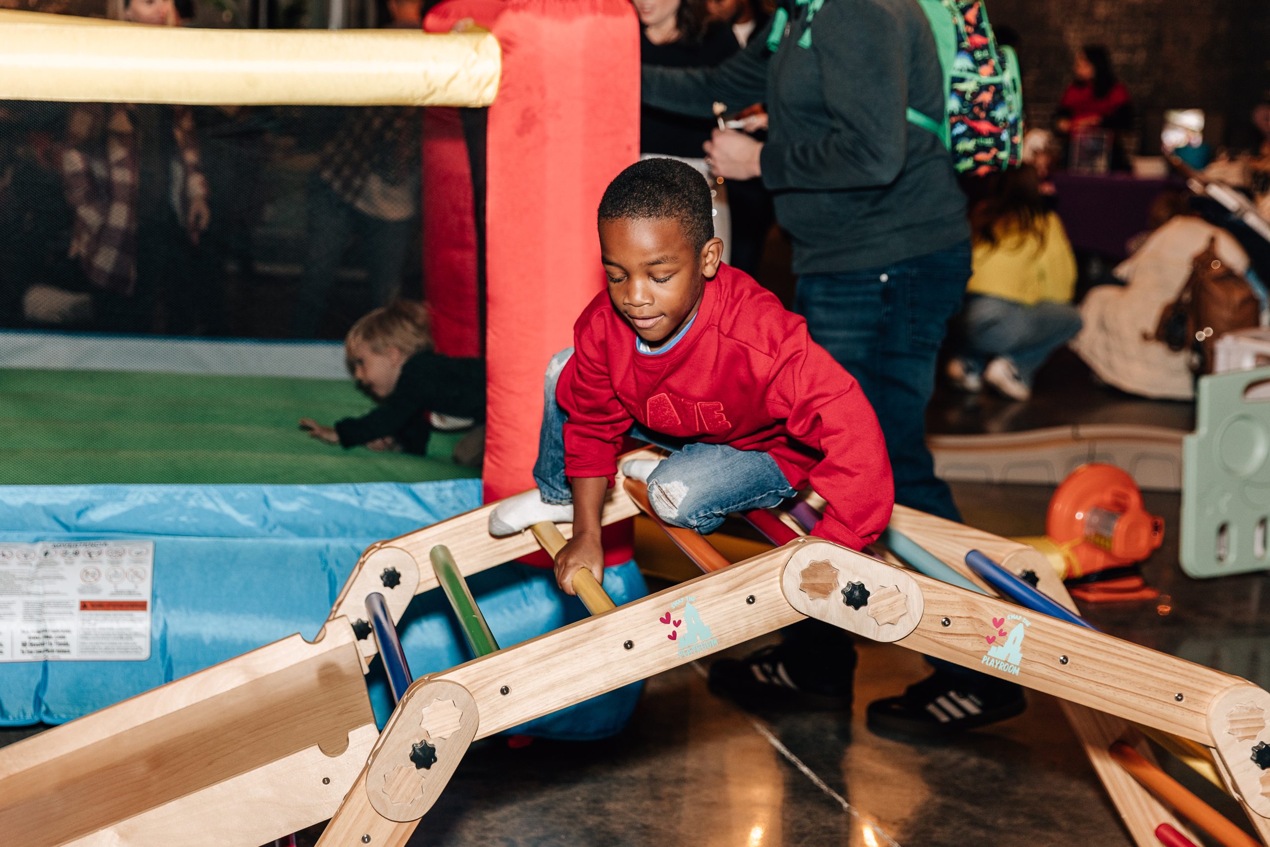 STL MOM | Donuts with Santa (Vender Images)