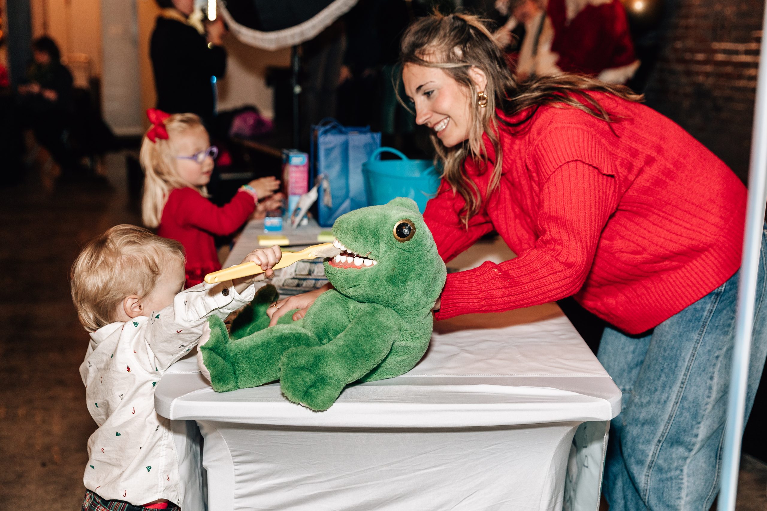 STL MOM | Donuts with Santa (Vender Images)