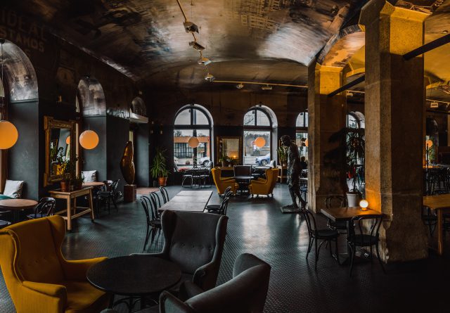 sebastian-schuppik-606199-unsplash-640x445
