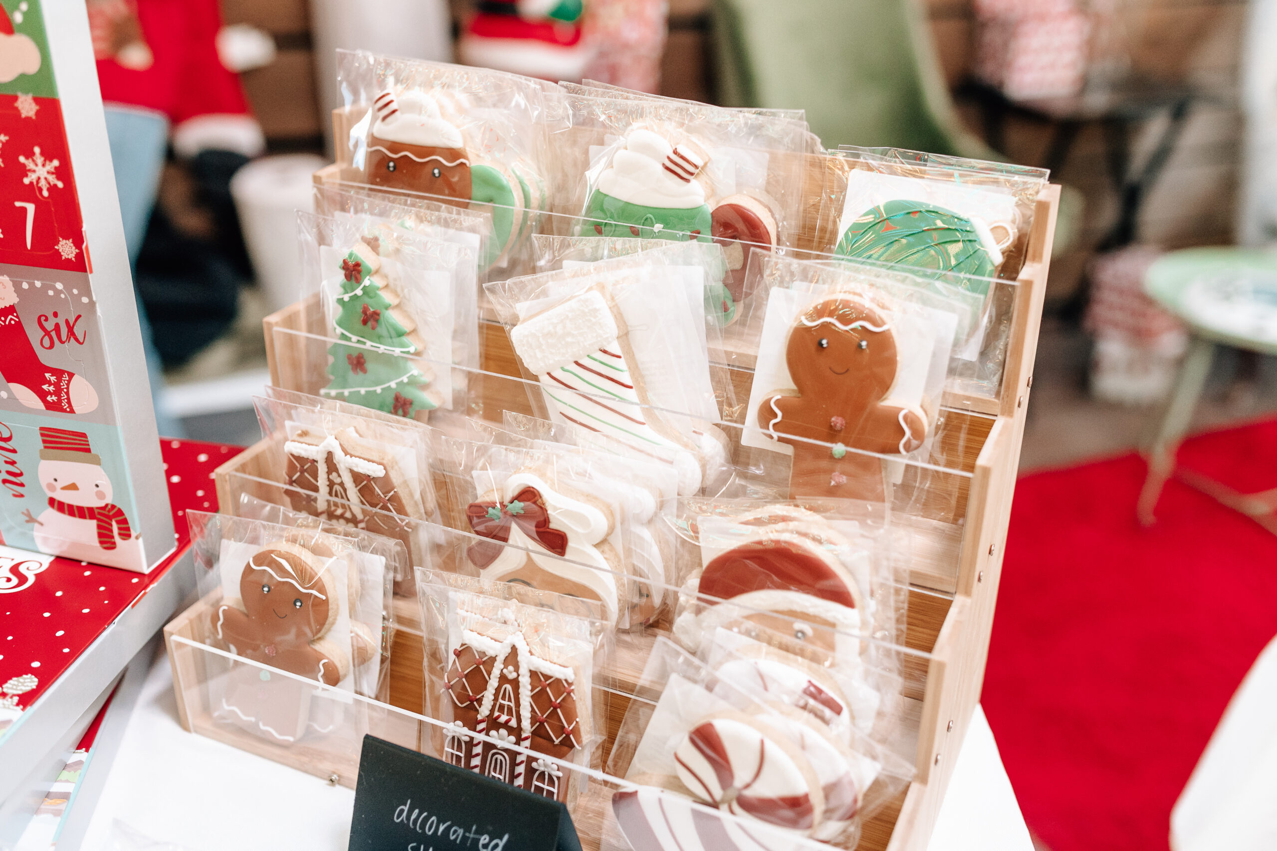 STL MOM | Donuts with Santa (Vender Images) STL MOM | Donuts with Santa (Vender Images)